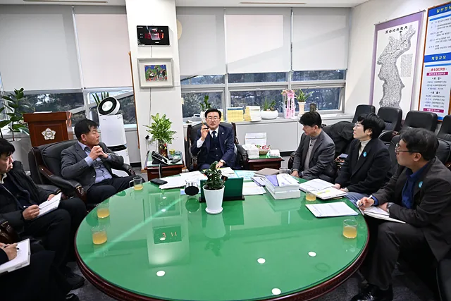[의회소식] 완주군의회, 삼례 딸기축제 사전 간담회 개최